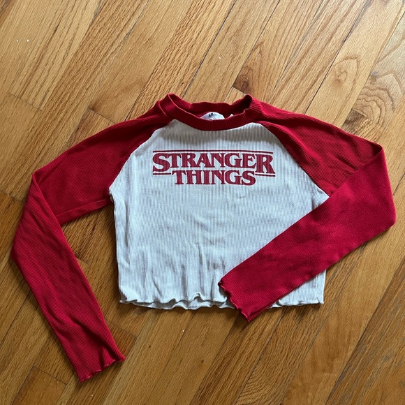H&M stranger things long sleeved top - Picture 3 of 4
